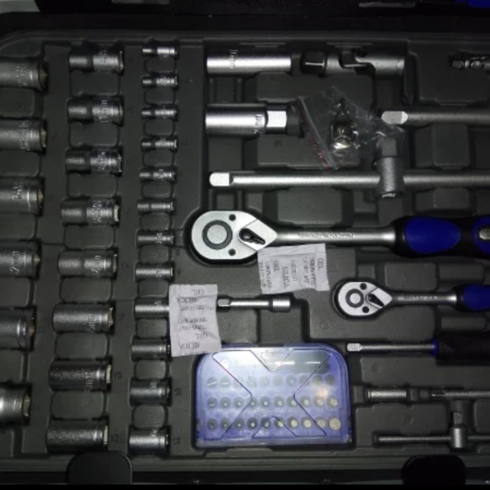 Tool set 132 Pcs With ABS Trolley Box merk sands