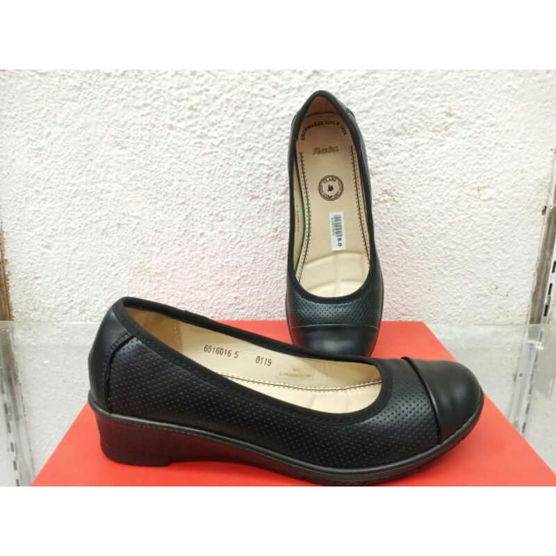 sepatu wanita wedges bata original bahan sintetis sol lentur elastis nyaman dan ringan