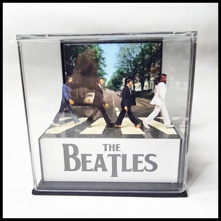 The Beatles Diorama 3D Cube With Mp3 Player