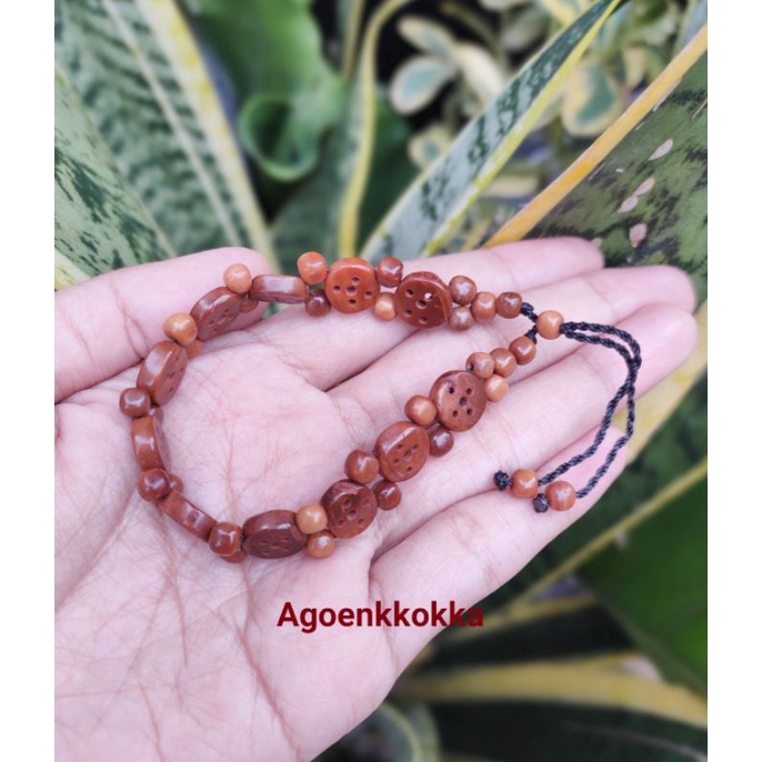 Gelang motif Kancing coklat kokka kaokah