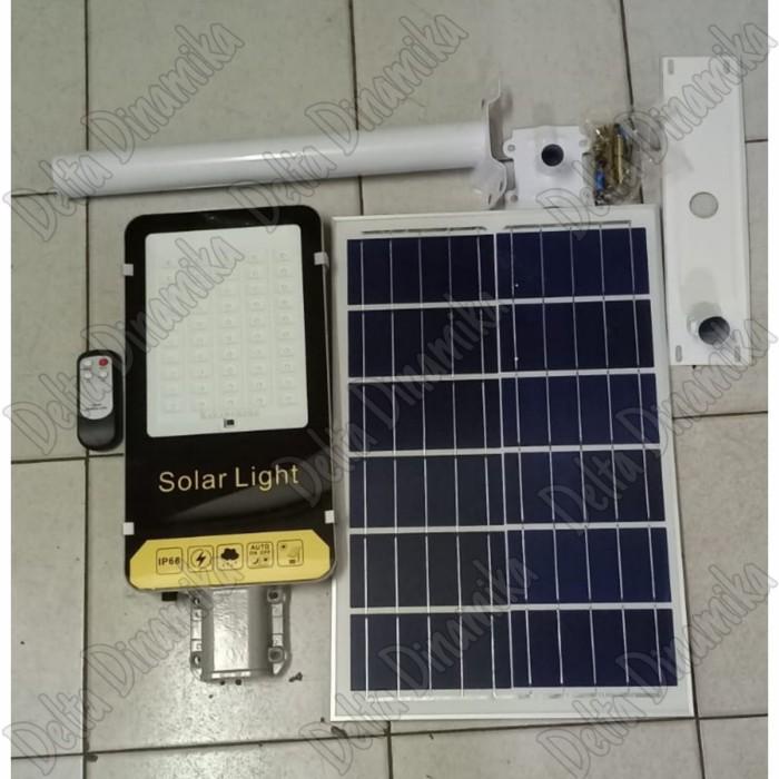 lampu jalan tenaga surya 100watt PJU two in one 100w solar Cell 100 w