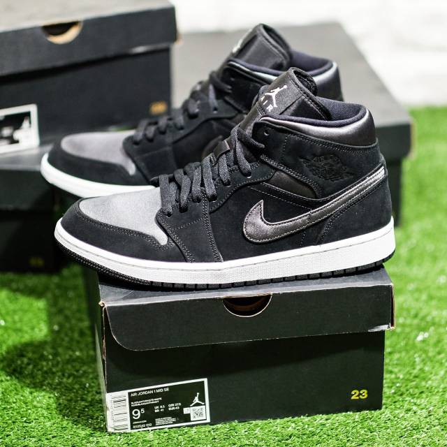 jordan1 mid black
