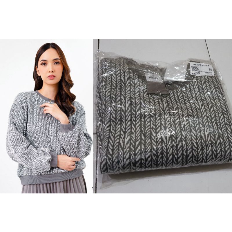 Baca Deskripsi Benang Jarum Everly Sweater in Grey