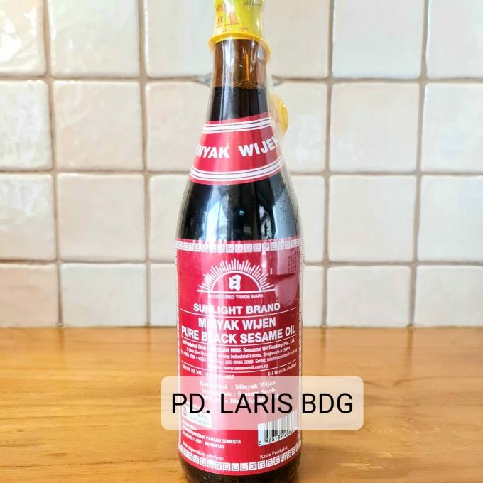 

BISA BAYAR DITEMPAT MINYAK WIJEN HITAM MURNI 640ML (SUNLIGHT BRAND PURE BLACK SESAME OIL) TERLARIS