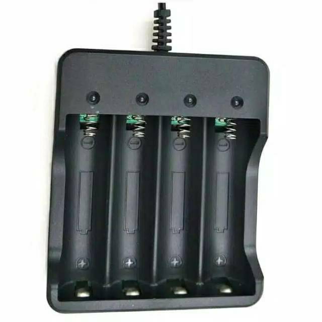 Charger 4 slot Desktop Universal Kabel Baterai Senter Powerbank 18650 Indikator