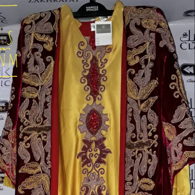 Cuci Gudang Jubah venice
by Albis Nia K