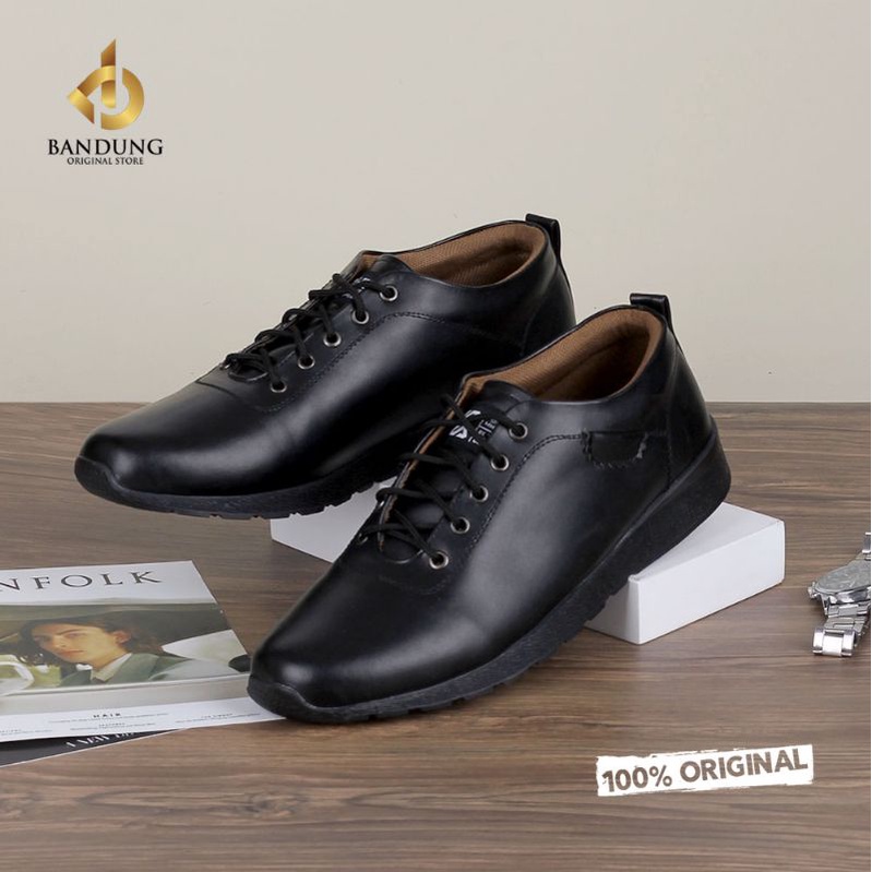 Sepatu Casual Sneakers Pria Terbaru Hitam | Sepatu Semi Formal Cowok Keren Distro Milenial | Sepatu Kantor Pantofel Kulit Sekolah Kerja Kuliah Nikahan Mills