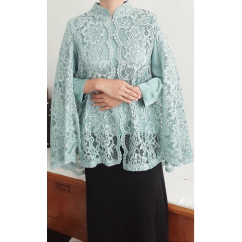 Kebaya Brukat / Kebaya Wisuda / Kebaya Hijau Mint / Hijau Pastel / Kebaya Hijau Sage Muda (PRELOVED)