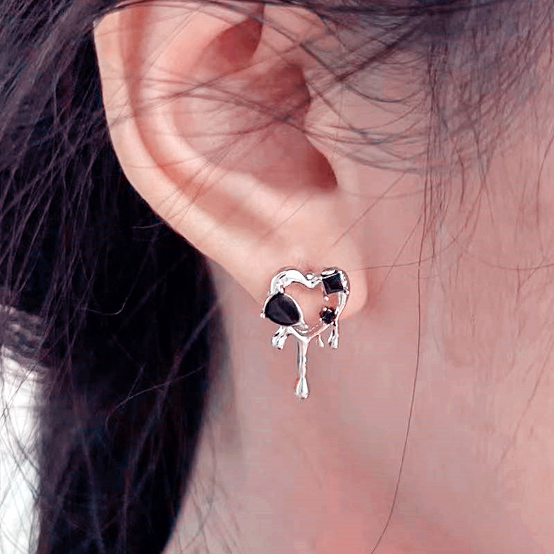Anting Bentuk Hati Water Drop Bahan Logam Aksen Zirkon Warna Pink Untuk Wanita