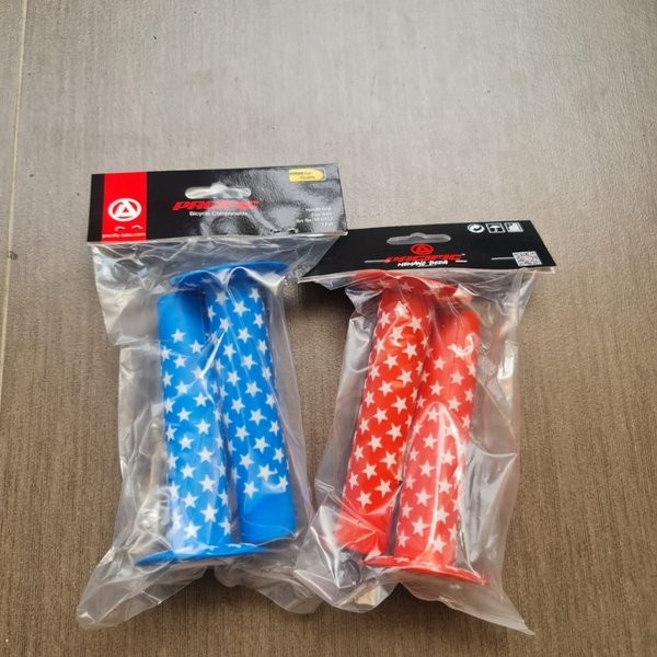 Hand Grip / Karet / Sarung Stang Sepeda BMX Bintang