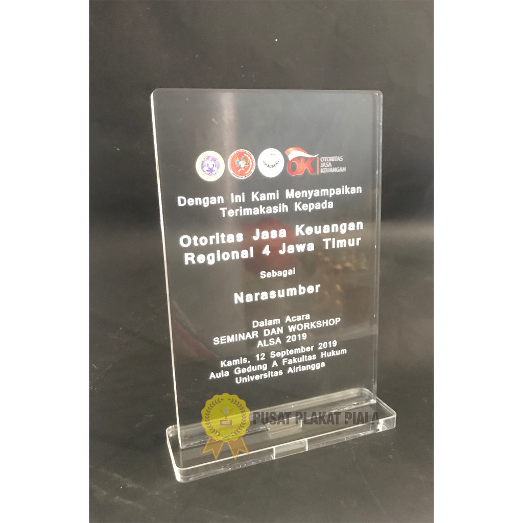 PLAKAT AKRILIK CUSTOM SEHARI JADI