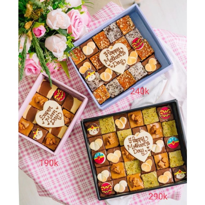 

BROWNIES CAKE KUE HAPPY MOTHER DAY FREE GREETING CARD KADO HARI IBU