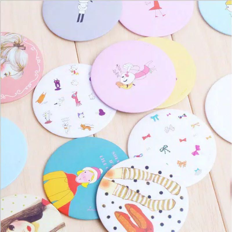 Cermin Bulat Karakter Kaca Cermin Make Up Mini Travelling Motif Kartun Colorful