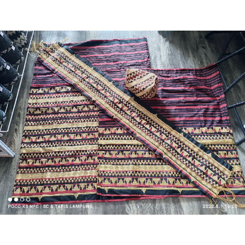 Kain sarung tapis bordir Lampung