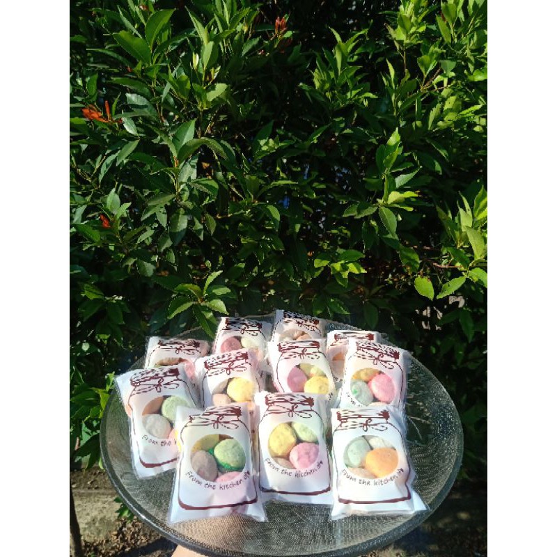 

LANGSUNG KIRIM 1 PACK MACARON (ISI 5 PCS) - Bisa Pakai Gojek Grab Shopee Express Pertamacaron