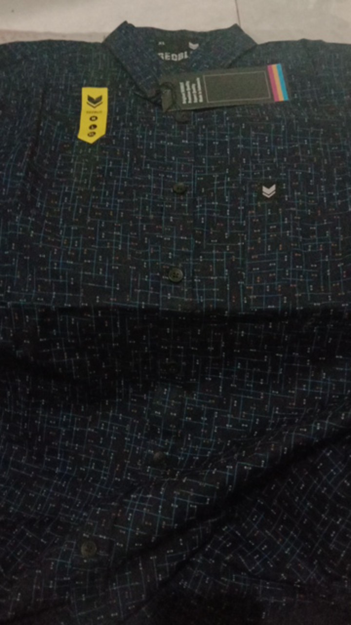 Kemeja Motif Pria Lengan Panjang