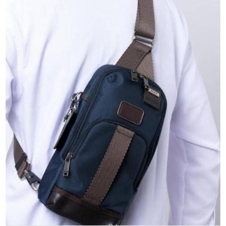 Tas Tumi Fife Slim Navy Sling Bag