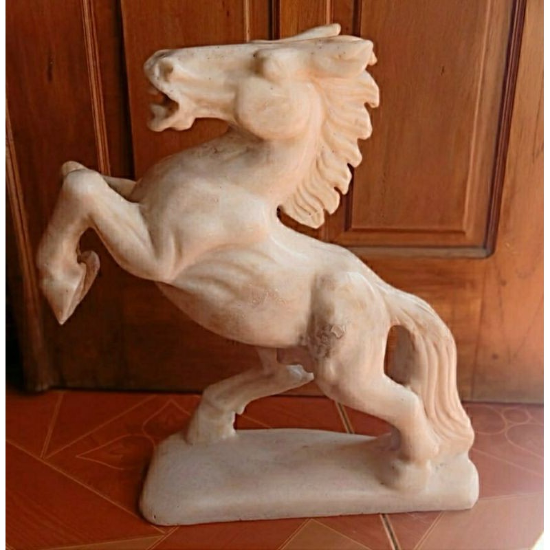 Patung Kuda Marmer