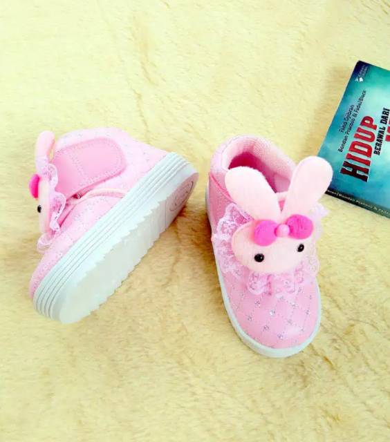 Sepatu anak Perempuan 08 Rabbit T