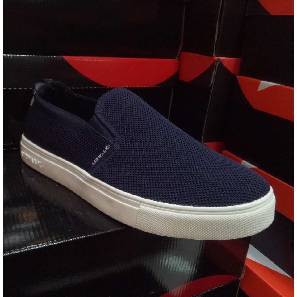  SEPATU  AIRWALK  SLIP ON KAYDON ASLI ORIGINAL TERMURAH BNIB 