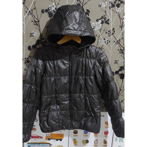 jaket bulang uniqlo second ori