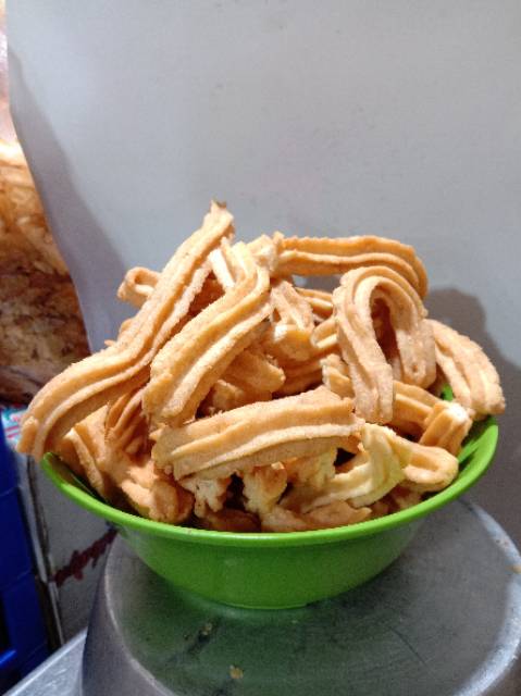 

Kue Kering Kecipir wijen Manis gurih 250g.