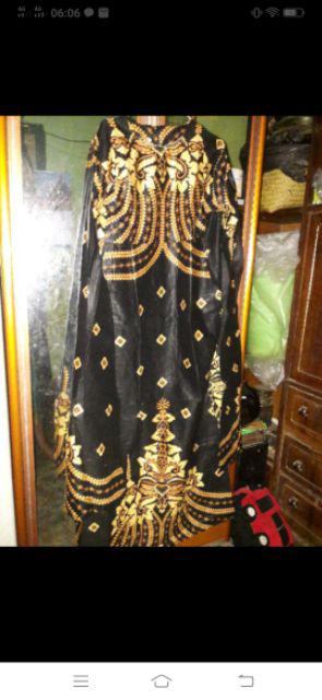Maura Coupel-sania Ruffle Batik Coupel Mahkota
