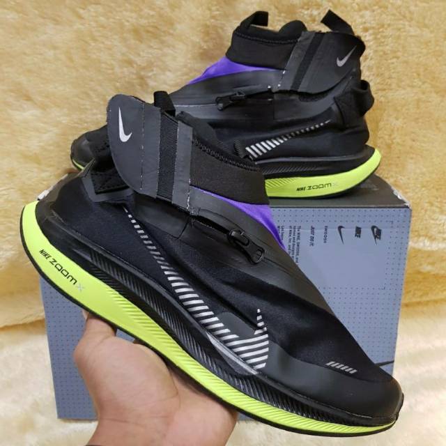 Sepatu Nike Zoom X Pegasus Turbo Shield WP Black Volt Buat Cowok