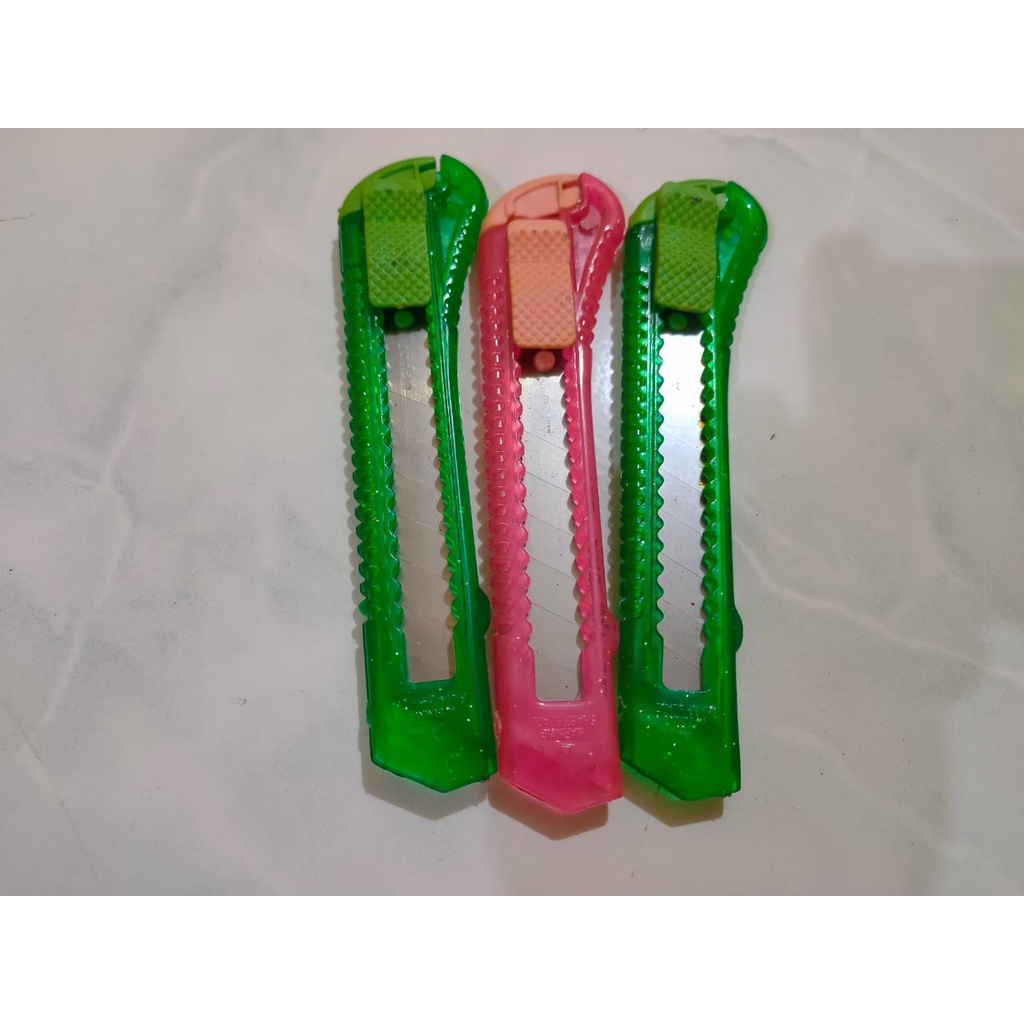 

Cutter Pemotong Pisau Cutter Kater