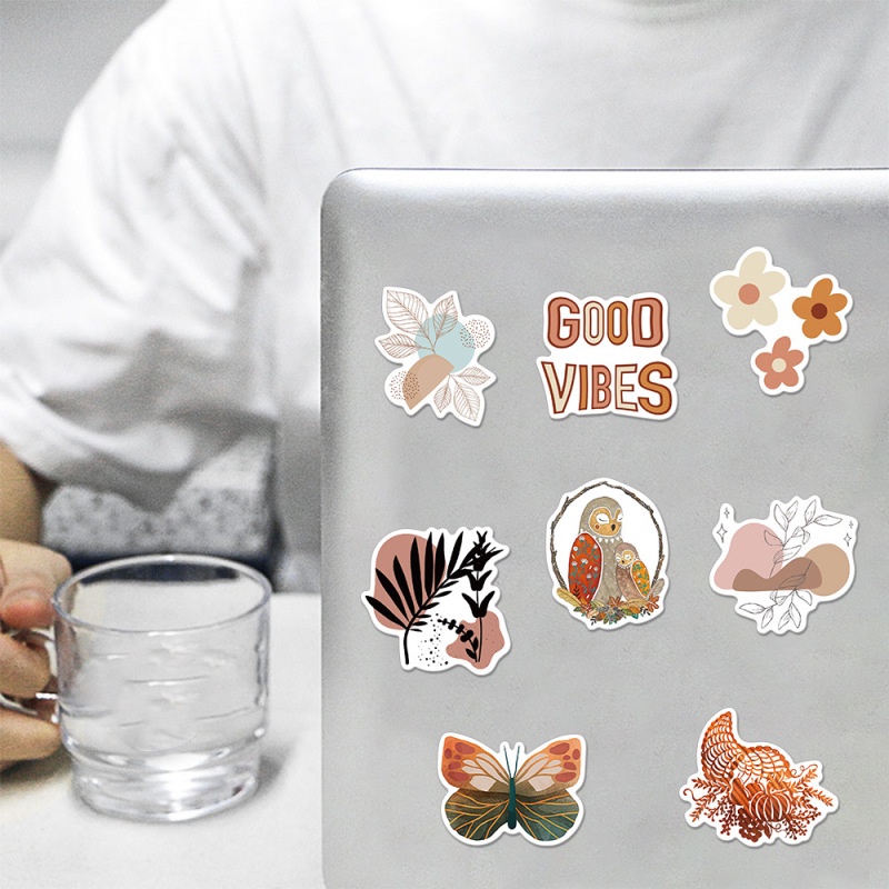 100pcs / set Stiker Graffiti Gaya Bohemian Tahan Air Untuk Dekorasi Laptop / Koper / Notebook