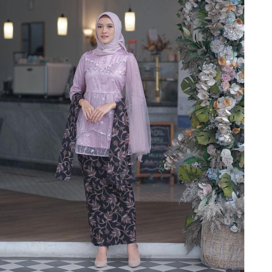 Harga Bersahabat.. New Arrifal Set Couple Kebaya Mecca  Lilac Kebaya Mecci Lilac Kebaya Lamaran Keba