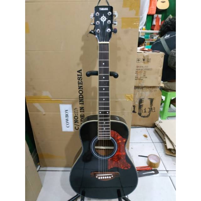 Gitar Akustik Merk Yamaha Ukuran 3/4 Hitam Senar String Trusrod Murah Jakarta