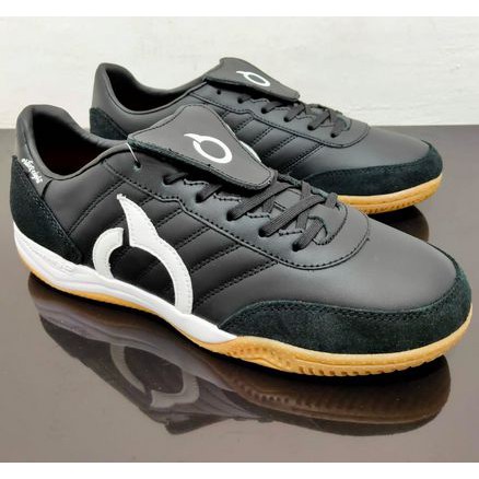 Sepatu Futsal OrtusEight JOGOSALA RABONA 11020201 - Black White Gum