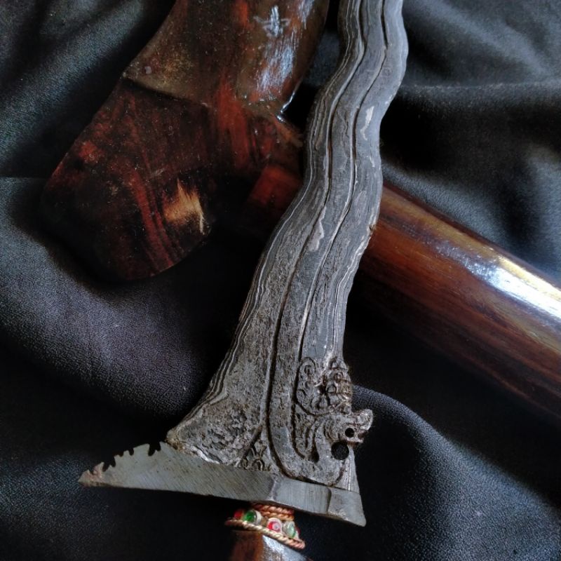 Keris NogoSosro Luk 11 Pamor Kulit Semongko Kamardikan