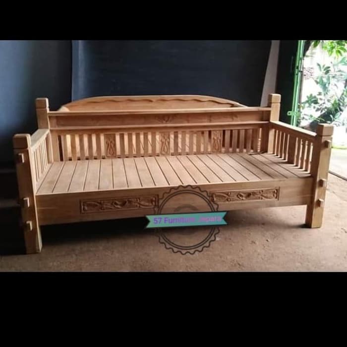 Bale2 jati lincak/ kursi hias panjang ukir mentahan
