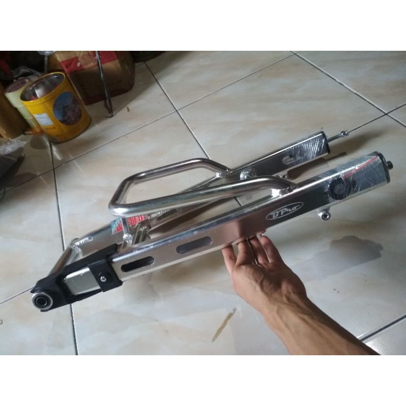 Swing arm Honda CBR150R CB 150 R bpro