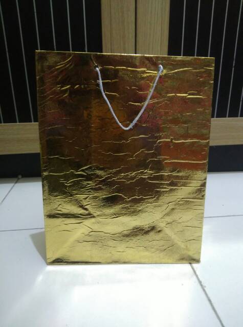 Paperbag metalik 20x25