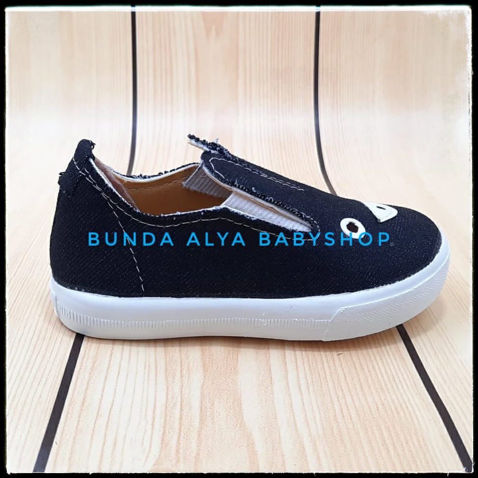 Sepatu Anak Jeans Usia 1 - 4 Tahun HITAM Sepatu Anak Cewek Cowok Jeans Denim Alas Karet Anti Licin Size 22 - 30