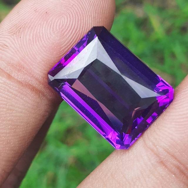 putrakuningangemstone