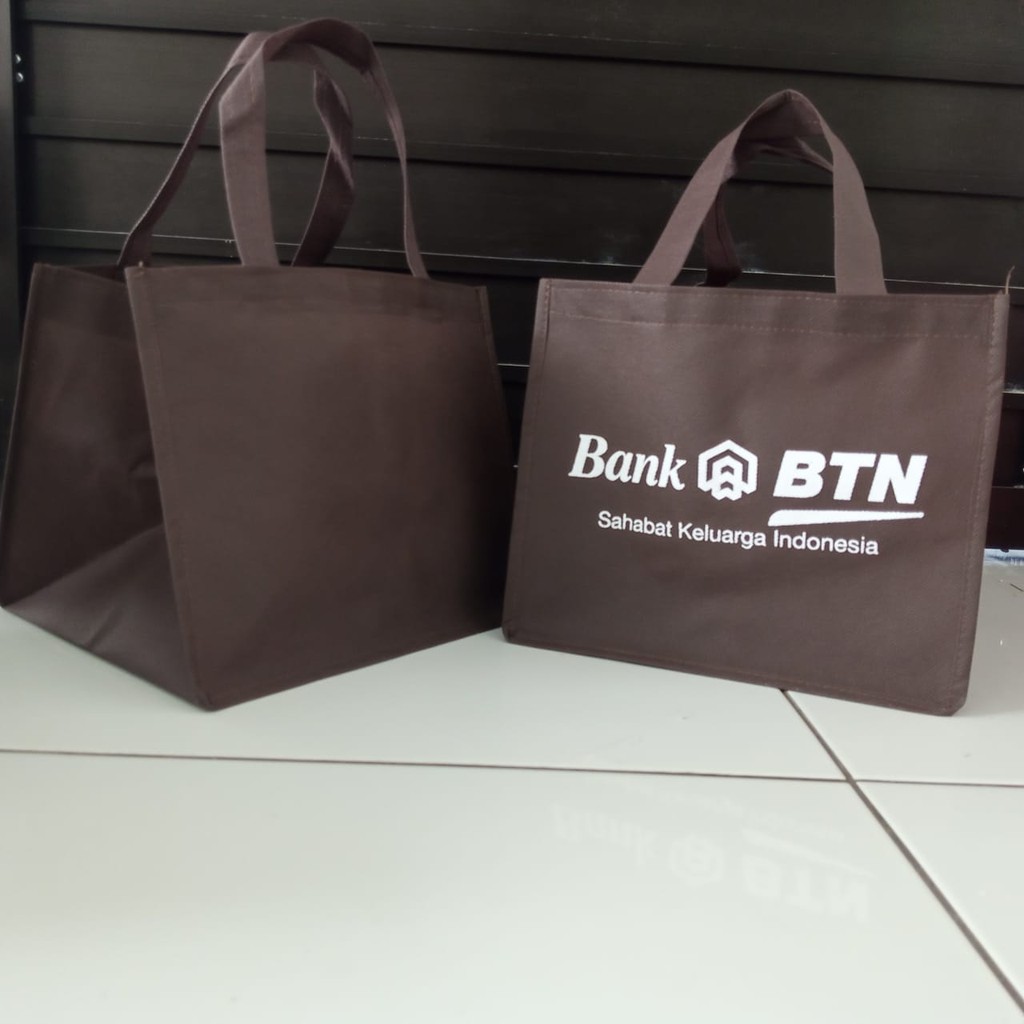 [20x20x30] Spunbond tebal untuk dus ukuran 20 SABLON 1 WARNA FREE DESAIN