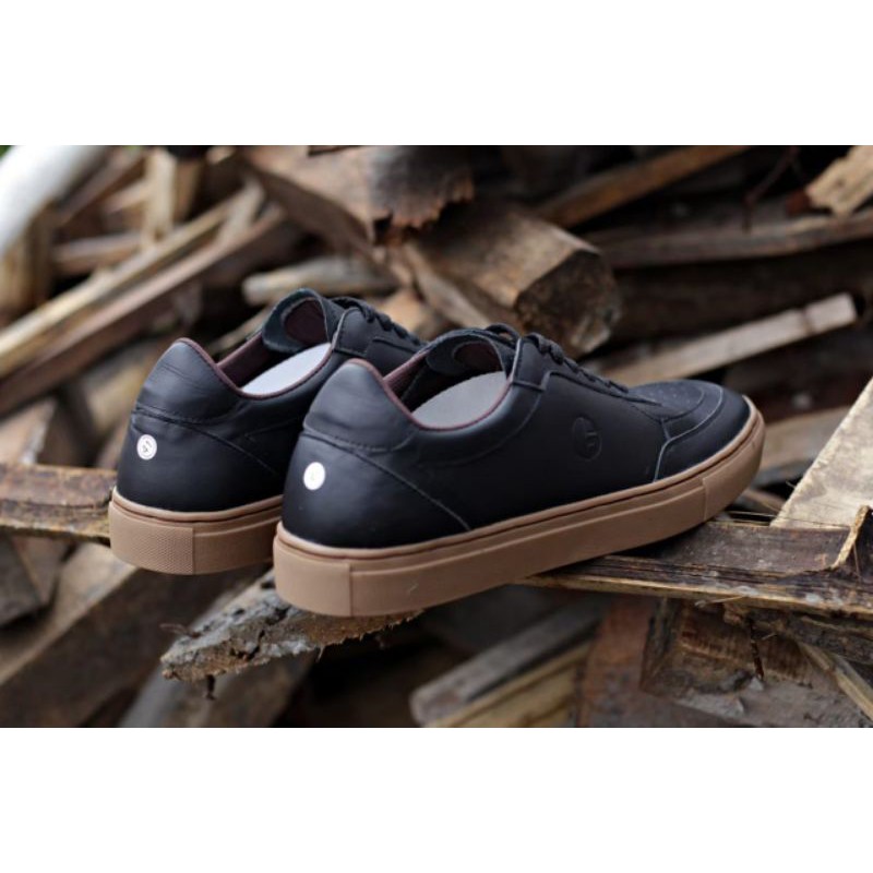 GLADIO BLACK - SNEAKERS PRIA / Sepatu Original Genuine Leather
