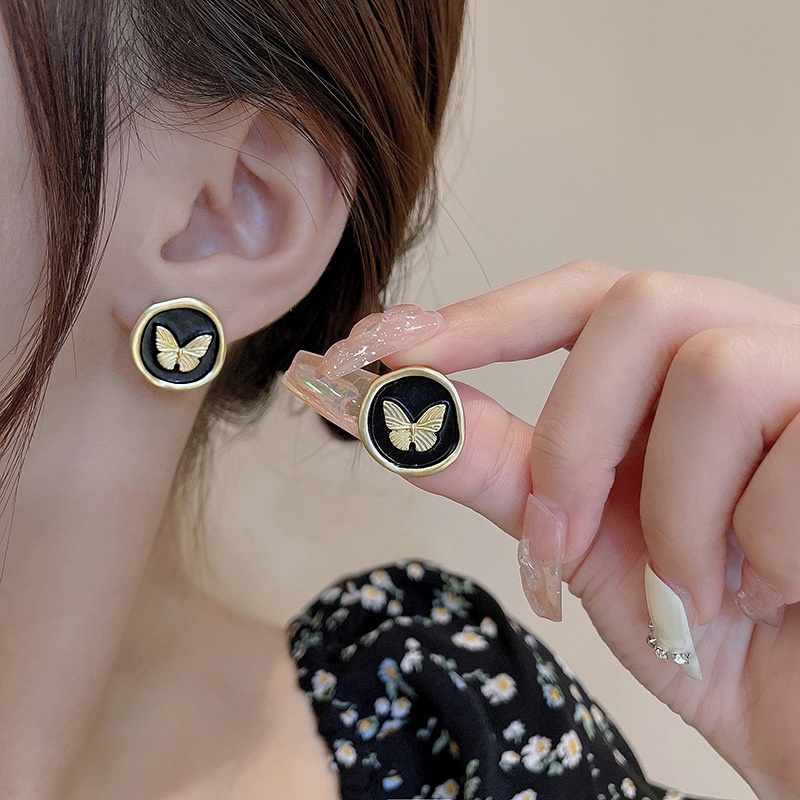 Anting Stud Desain Bunga Tulip Aksen Mutiara Untuk Wanita