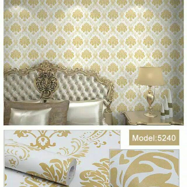 Wallpaper Dinding Motif Batik Gold