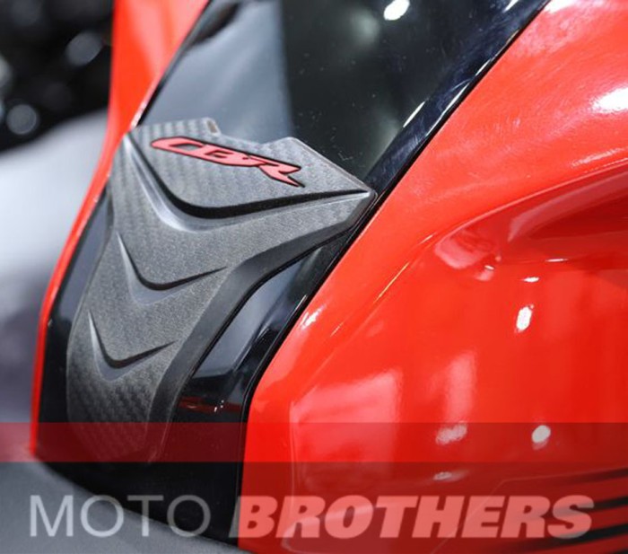 COVER TANGKI TENGKI / TANK PAD / TANK PAD CBR150R CBR 150 R 2021