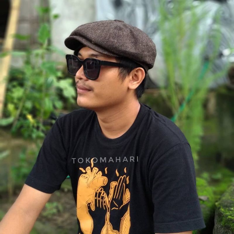 Gatsby hat / Newsboy cap / topi pet / flat cap / topi jamur