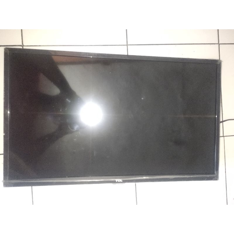TV LED TCL L24D310 24 INCH RUSAK PANEL