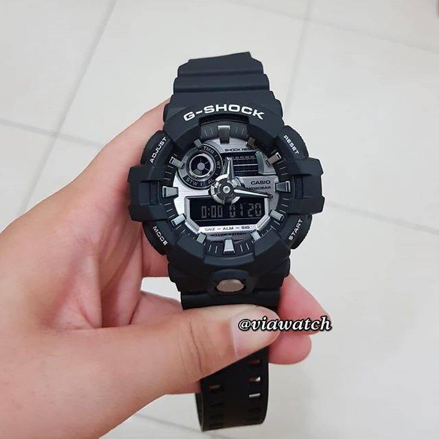 CASIO G SHOCK GA-710-1ADR