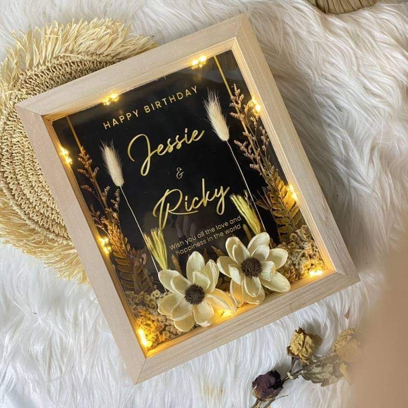 mahar akrilik rustik