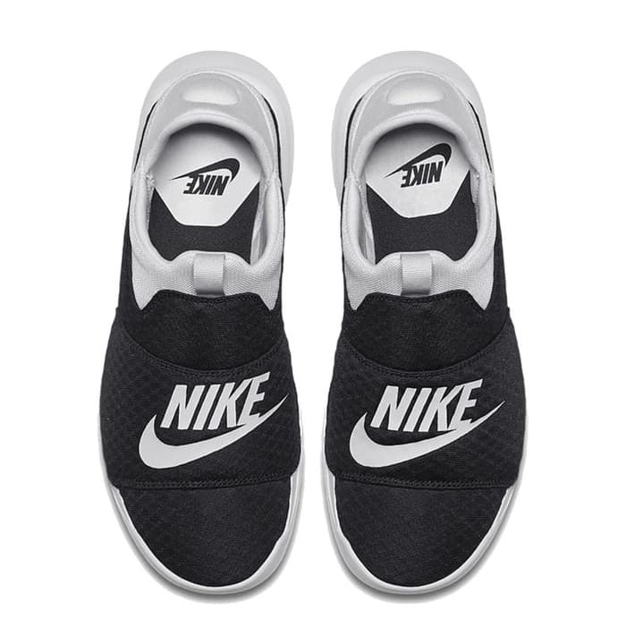 sepatu nike benassi