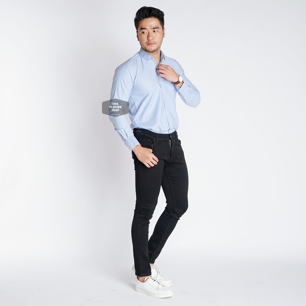 Kemeja Pria Lengan Panjang Polos Biru Muda Soft Blue Oxford Kerja Cowok Casual Slimfit EightNineTeen